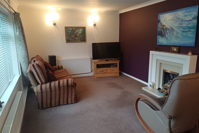 6 Firdale Close, Peakirk, Peterborough photo 3