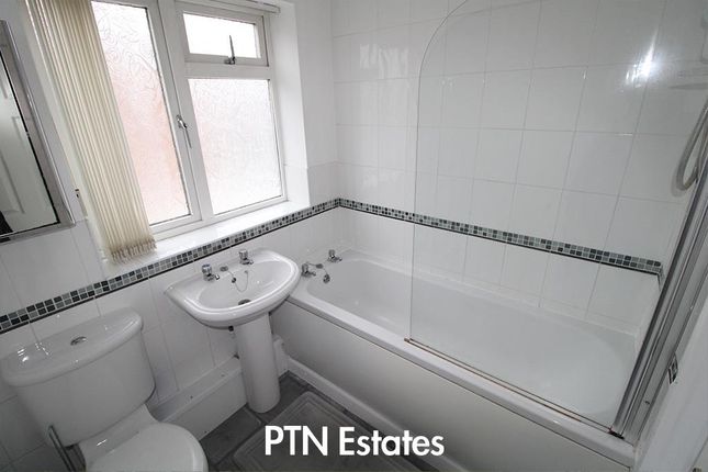 Meadow Park Road, Stourbridge photo 4