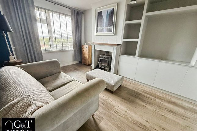 18 Belle Vue Road, Brierley Hill photo 4