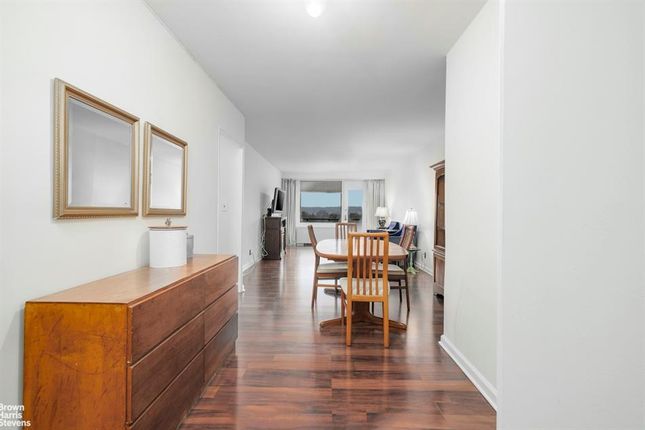 Studio for sale in 4705 Henry Hudson Pkwy W #6B, Bronx, Ny 10471, Usa