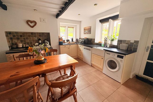 148, Mottram Old Road, Stalybridge photo 4