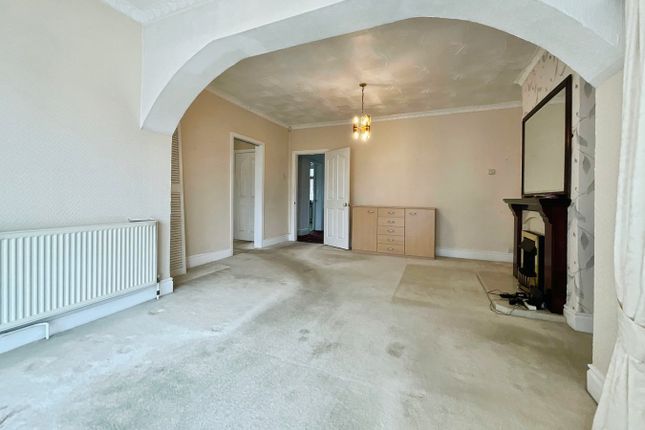 Avalon, Hand Farm Road, Pontypool photo 4