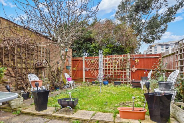 Semi-detached house for sale in Gravel Hill, Bexleyheath, Kent