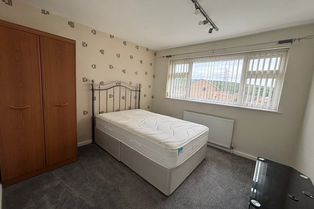 99, Rotherham photo 5