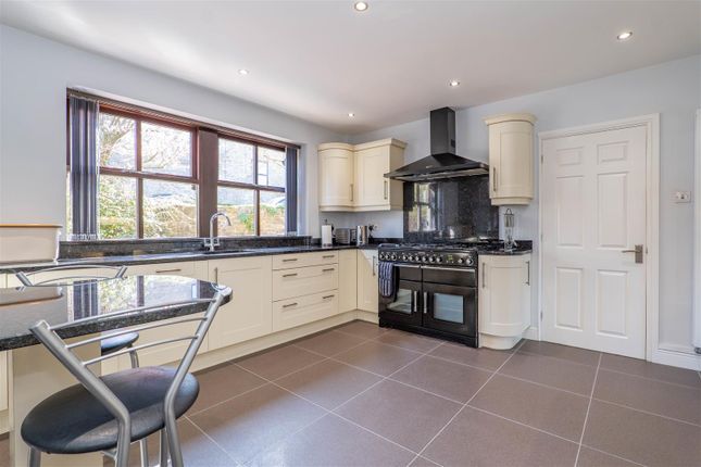 16, Millwood Close, Chorley photo 3