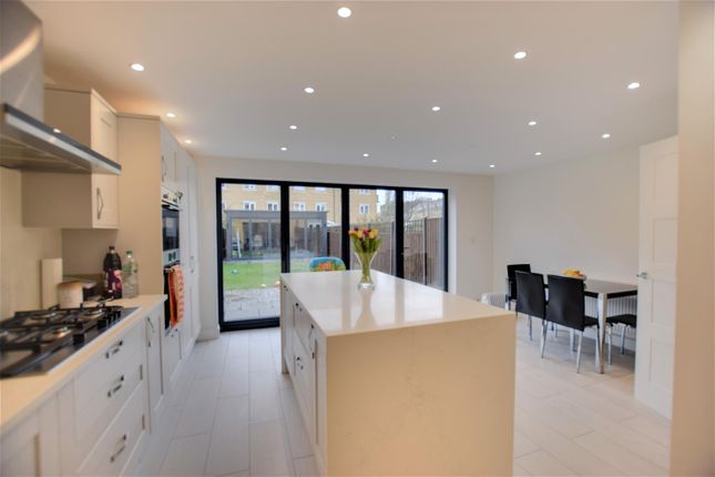 6, Grand Union Way, Kings Langley photo 4