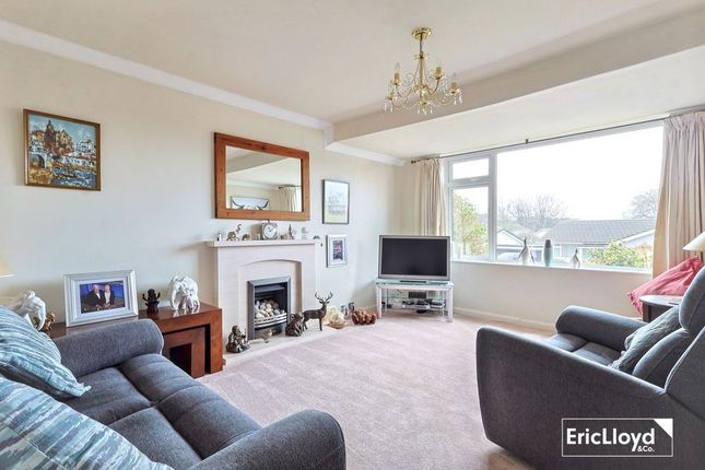 27, Pine Close, Brixham photo 2