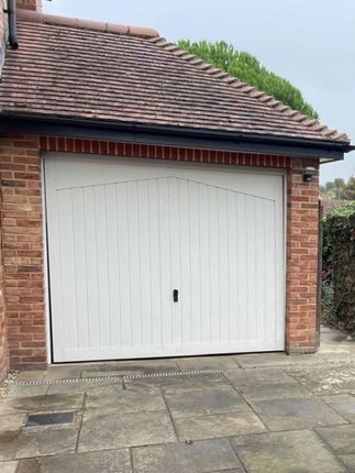 17a, Dorking Road, Great Bookham photo 4