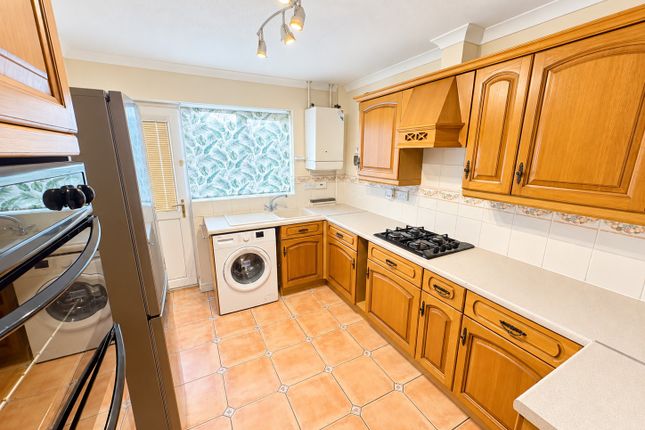 28, Woodside, Branston photo 3