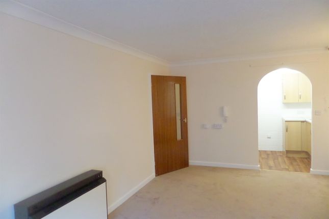 8, Homeorr House, Felix Road, Felixstowe photo 4