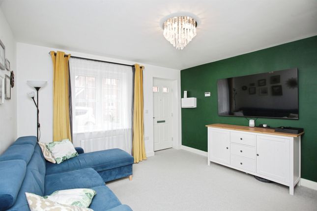 9, Caradon Way, Rugby photo 2