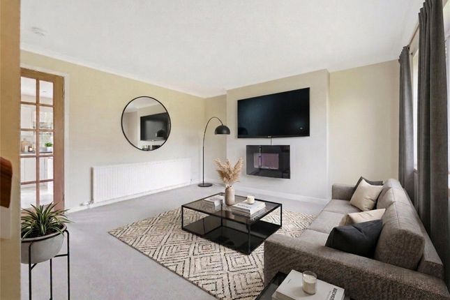 71, Finlay Rise, Glasgow photo 2
