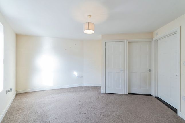 3, Shaftesbury Road, Hampshire photo 3