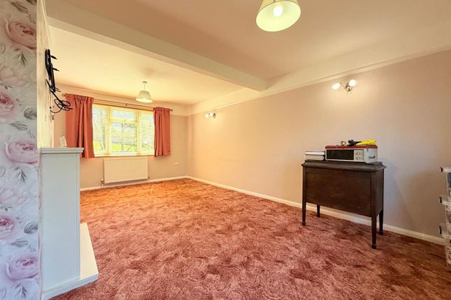 4, Park Close, Silverton photo 2