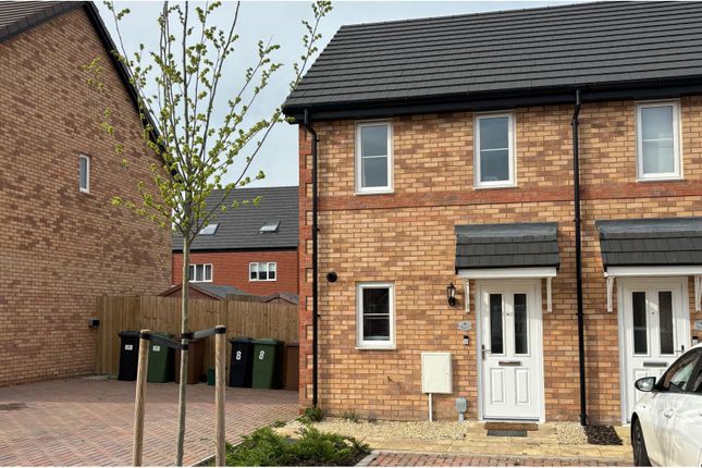 End terrace house for sale in Emperor Way, Chinnor