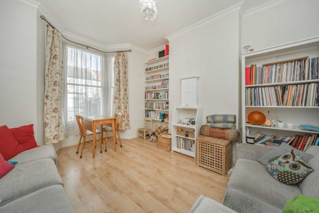 Flat for sale in Chaucer Road, London
