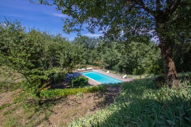 Property for sale in Puymeras, Vaucluse, Provence-Alpes-Côte d`Azur, France