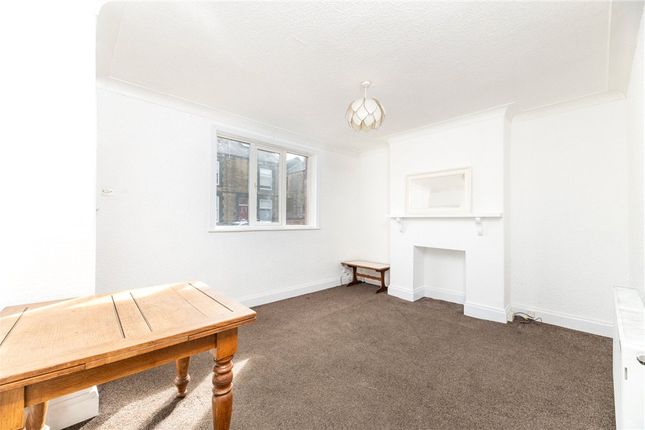 Hughenden View, Leeds photo 2