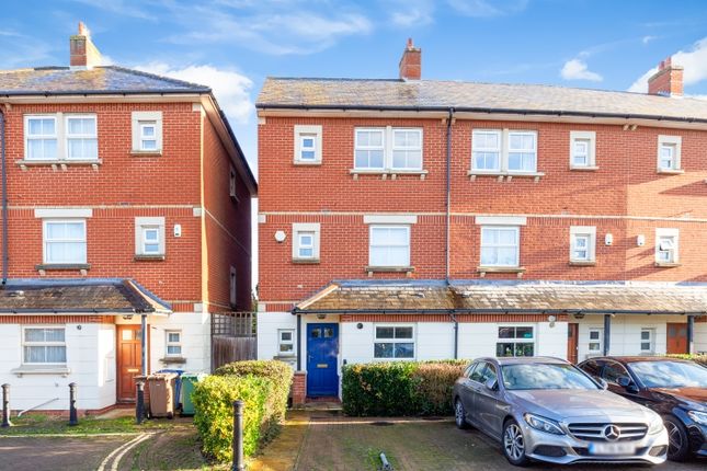 Thumbnail Town house for sale in Rewley Road, Oxford