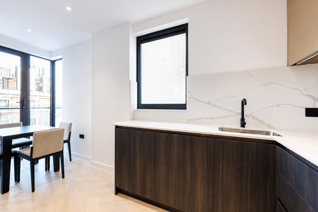 Lux Tower, Dock Street, Tower Hill, London photo 5