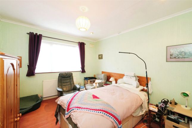 Bungalow for sale in Beach Road, Bristol