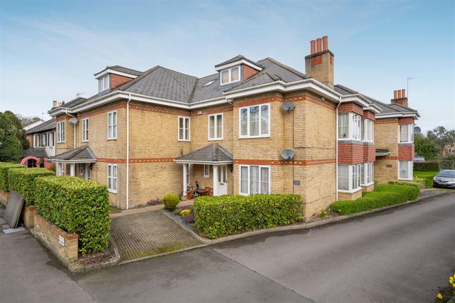 Flat for sale in Woodmill Court, London Road, Ascot