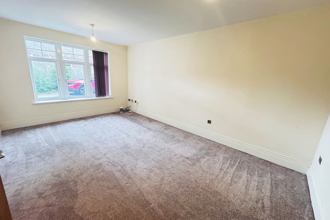 10, Halkin Close, Preston photo 3