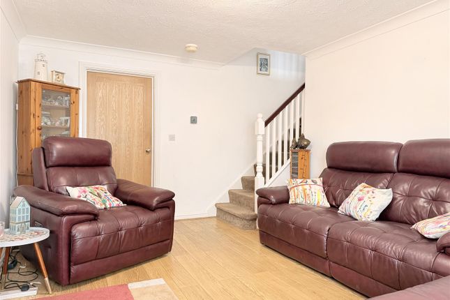 15, Pant Bryn Isaf, Llanelli photo 3