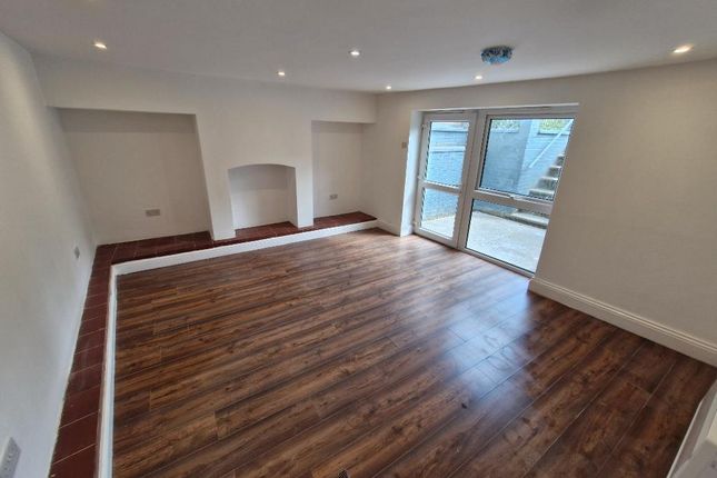 Thumbnail Flat to rent in Rushton Road, Desborough, Kettering, Northants