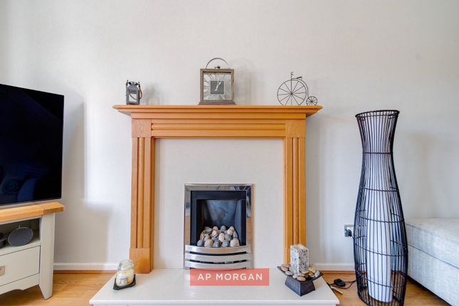 12, Raybon Croft, Birmingham photo 4