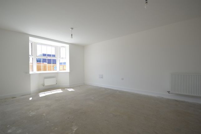 35, Clark Drive, Westhampnett, Chichester photo 5