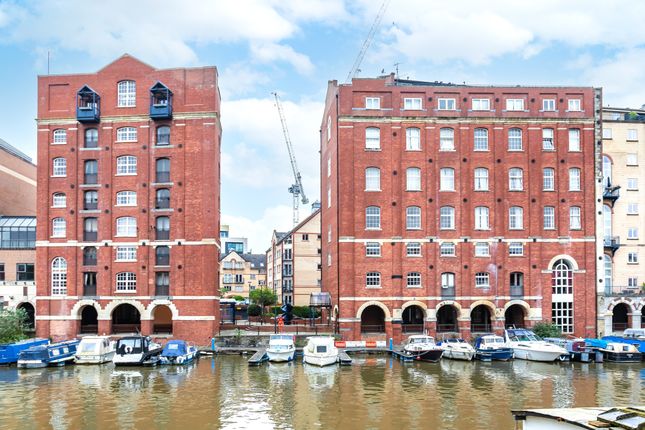 Thumbnail Flat for sale in Buchanans Wharf South, Ferry Street, Redcliffe, Bristol