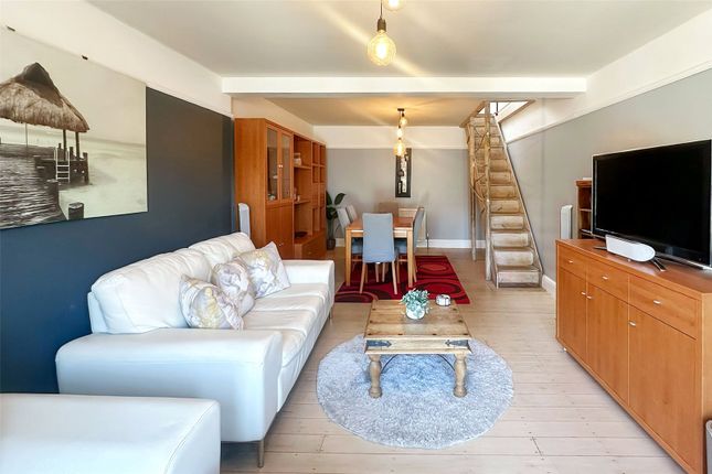 4, Knightscroft Close, Rustington photo 4