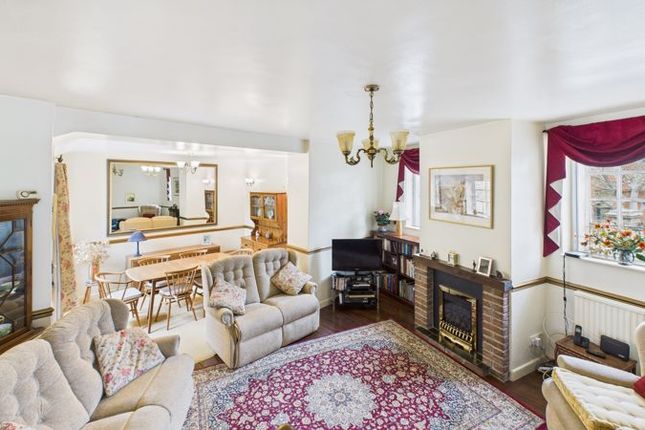 1 Chapel Cottage, St. Elizabeth's Way, South Petherton photo 3