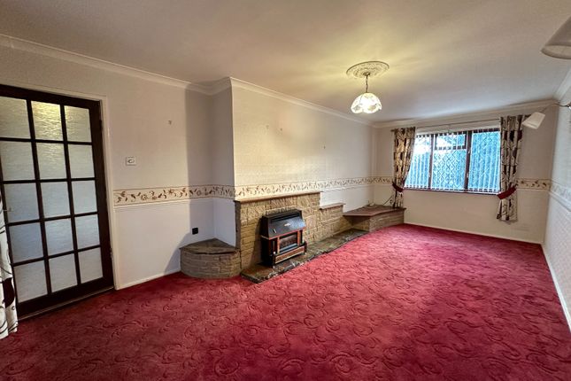 72, Keats Road, Willenhall photo 2