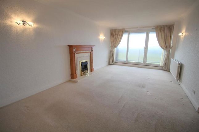 29 The Majestic, North Promenade, Lytham St. Annes photo 4