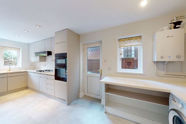 8, Drakes Place, Cheltenham photo 2