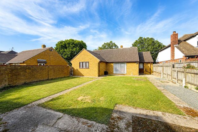 Joyden, 2, St Georges Close, Brentwood photo 2