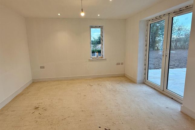 Darrow Lane, Roydon photo 3