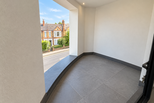 Manor Park Road, London photo 5