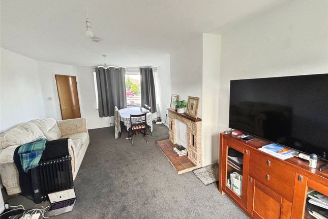 21, Briar Meads, Leicester photo 3