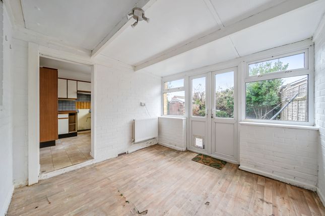 56, Kennet Road, Swindon photo 3