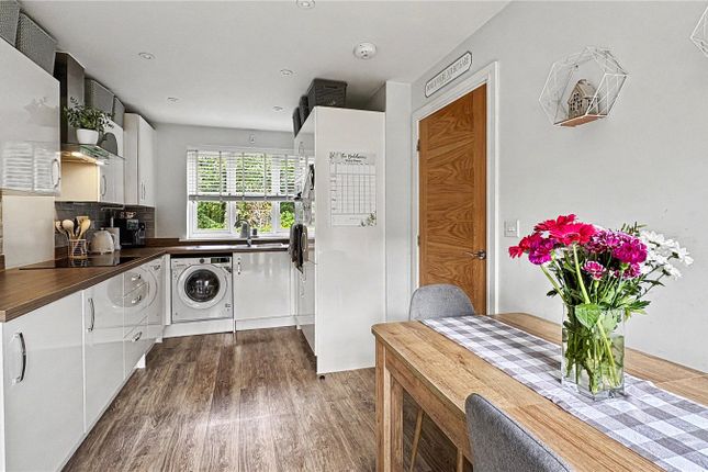 5, Hamlett Close, Honiton photo 3