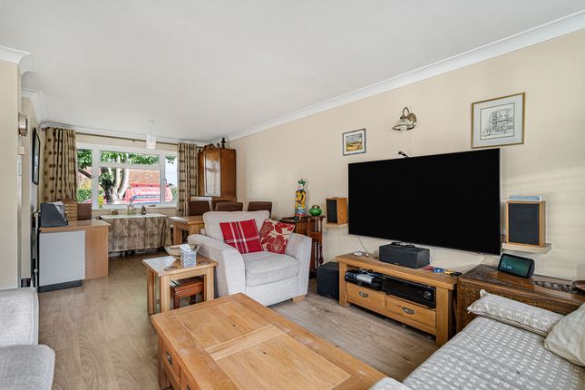Rosebay Crescent, Wantage photo 4