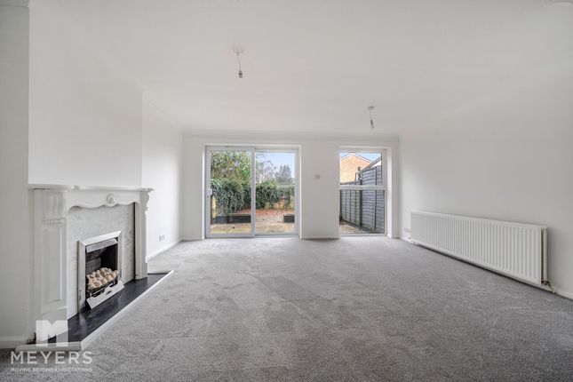 11, Tamar Close, Ferndown photo 3