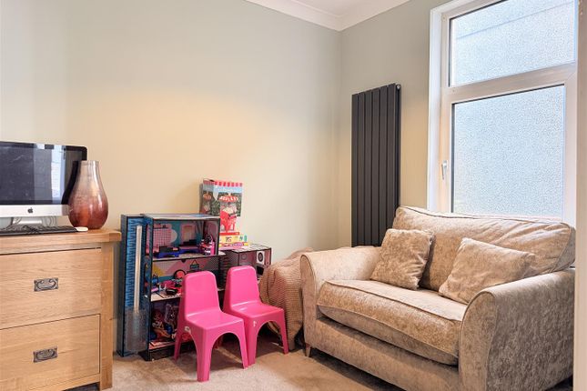 5, Bryn Avenue, Burry Port photo 4