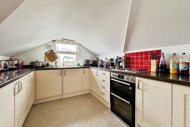 Flat 4, 103, St. Georges Road, Gloucestershire photo 4