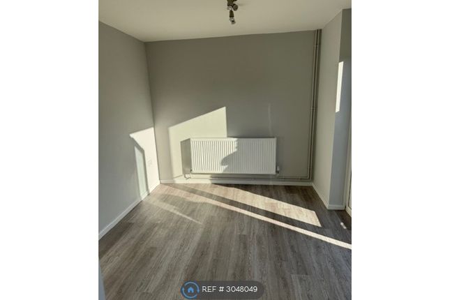 Campion Court, Little Billing, Northampton photo 5