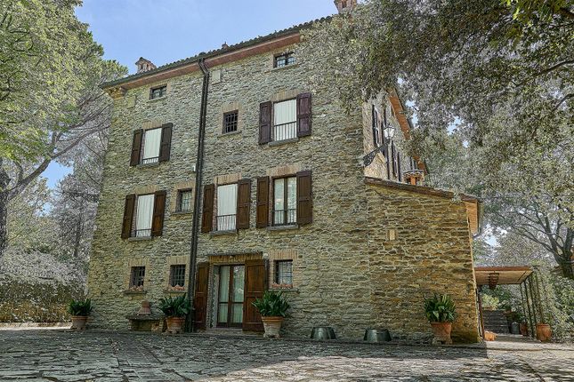 Thumbnail Country house for sale in Via Risorgimento, Fontanelice, Emilia Romagna