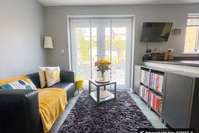 29 Green Crescent, Kettering photo 2